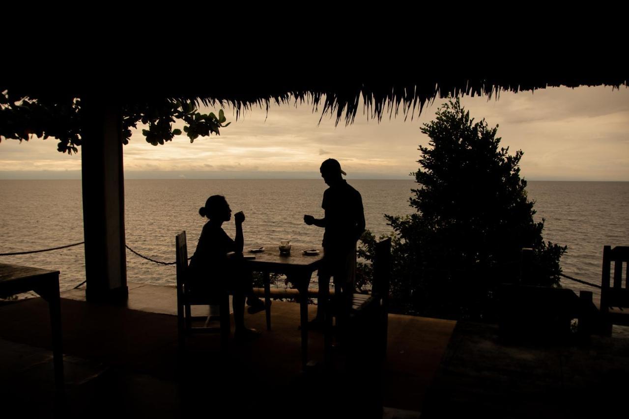 Almira Diving Resort- 邦劳 外观 照片