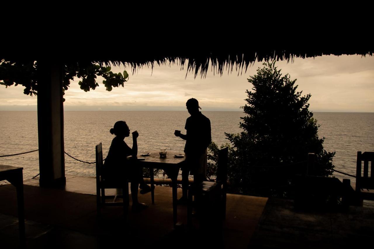 Almira Diving Resort- 邦劳 外观 照片