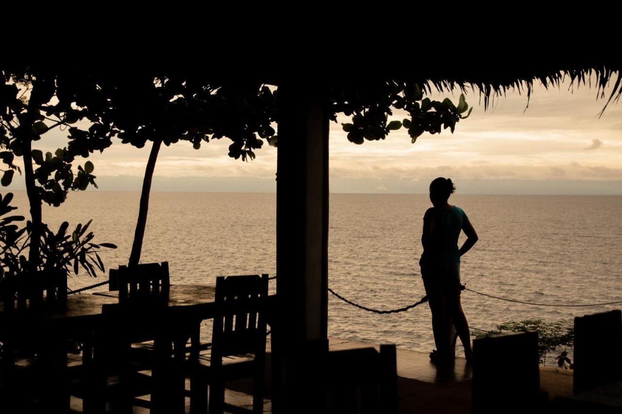 Almira Diving Resort- 邦劳 外观 照片